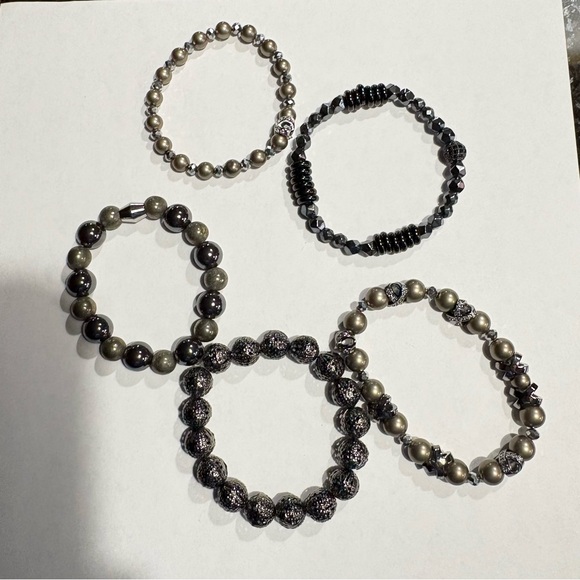 5 bracelets - Picture 2 of 2